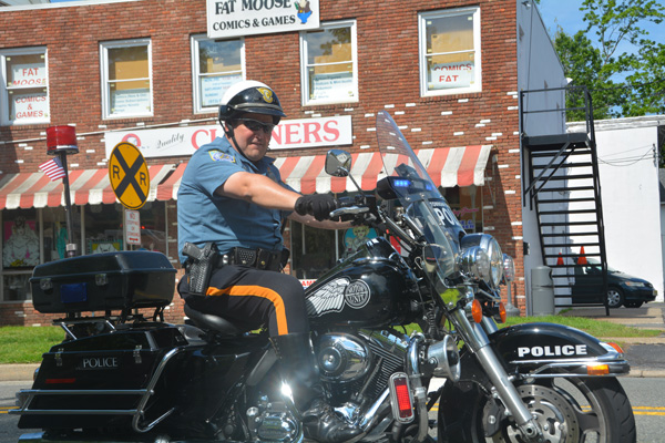 MEMORIAL PARADE-05-#150CCFD