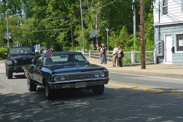 MEMORIAL PARADE-05-#150CD0E