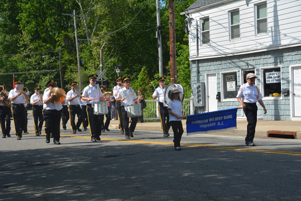 MEMORIAL PARADE-05-#150CD14