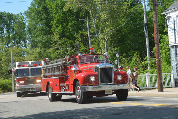 MEMORIAL PARADE-05-#150CD26