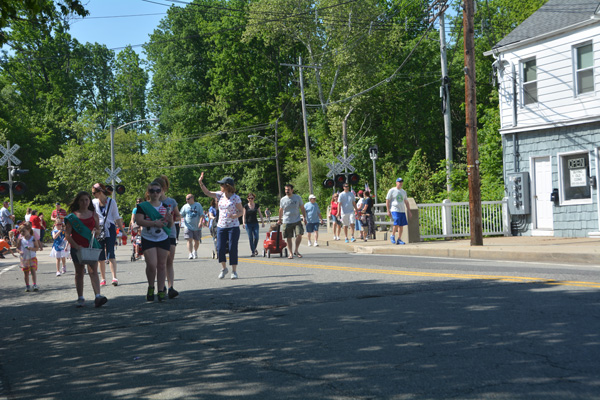 MEMORIAL PARADE-05-#150CD4D