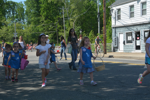 MEMORIAL PARADE-05-#150CD4F